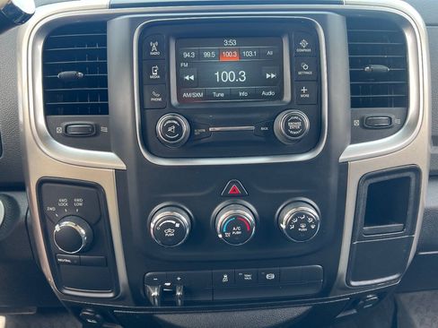 Used 2018 RAM 2500 SLT AWD/4WD image 12