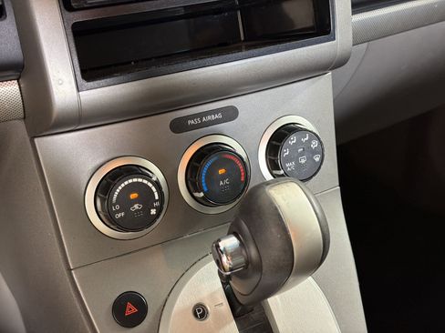Used 2009 Nissan Sentra 2.0 FE+ FWD image 18