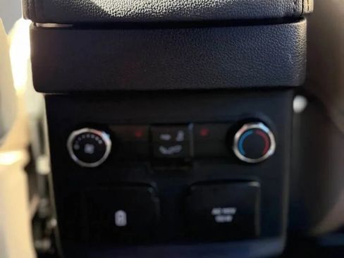 Used 2019 Ford Explorer Limited w/ Ford Safe & Smart Package FWD image 21