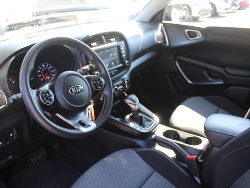 Used 2021 Kia Soul S FWD image 22