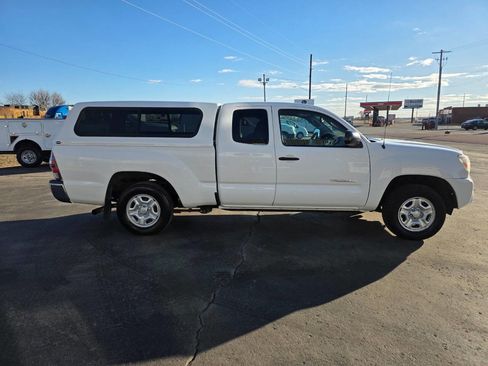 Used 2012 Toyota Tacoma 2WD Access Cab image 7
