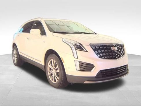 Used 2023 Cadillac XT5 Premium Luxury w/ Technology Package image 7