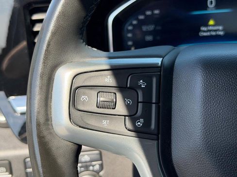 Used 2023 Chevrolet Silverado 1500 LT image 16