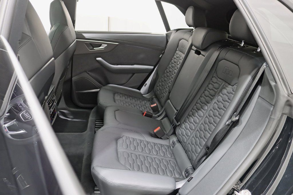 Used 2026 Audi RS Q8 performance AWD/4WD image 32