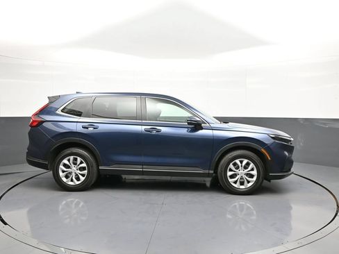 Certified 2025 Honda CR-V LX image 5