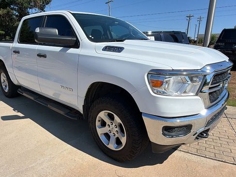 Used 2019 RAM 1500 Tradesman AWD/4WD image 5