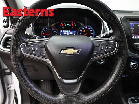 Used 2022 Chevrolet Equinox LT AWD/4WD image 10