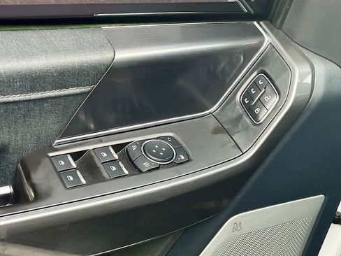 Used 2023 Ford F150 Lariat w/ Equipment Group 502A High AWD/4WD image 18