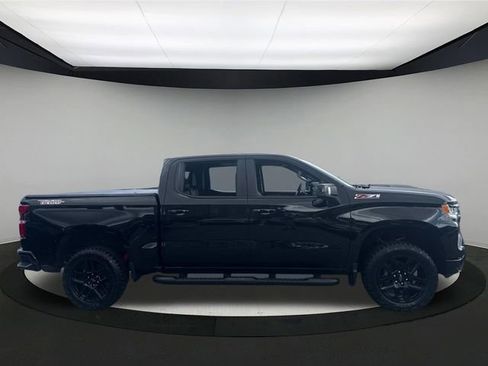 Used 2024 Chevrolet Silverado 1500 LT Trail Boss w/ LT Trail Boss Premium Package image 4