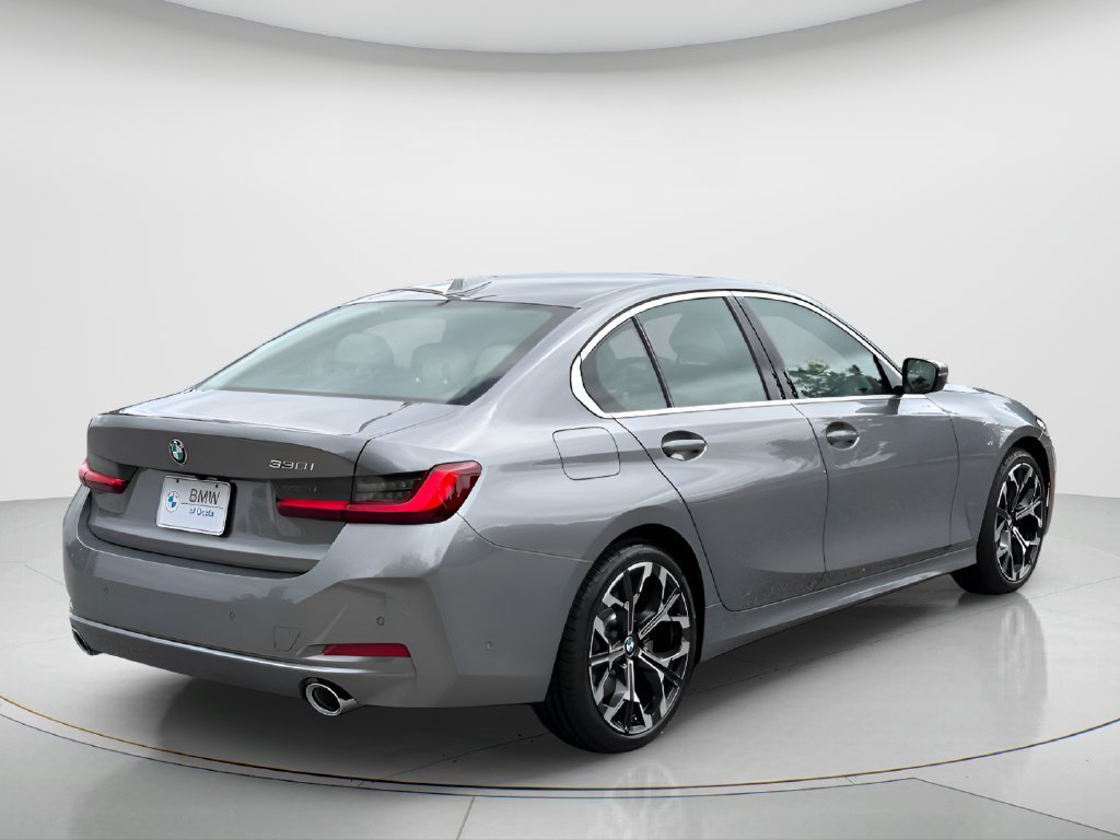 New 2026 BMW 330i Sedan w/ Premium Package RWD image 5
