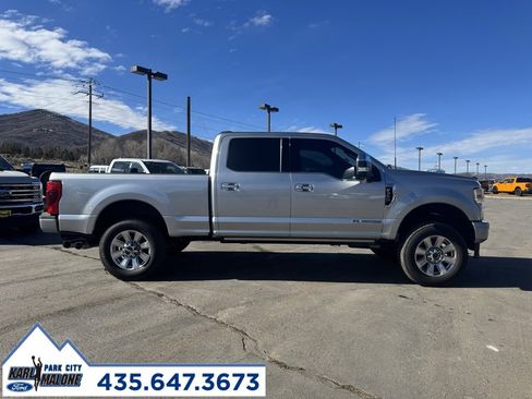 Used 2022 Ford F350 Platinum image 2