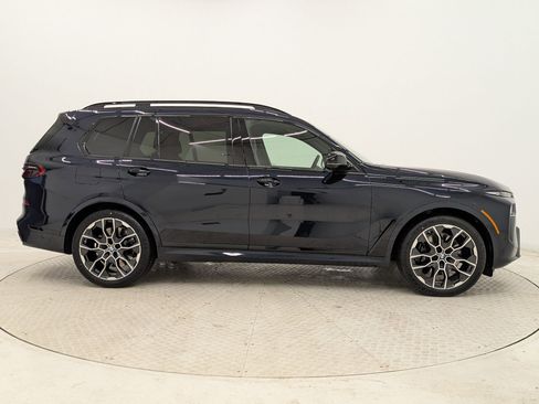 New 2026 BMW X7 M60i image 8