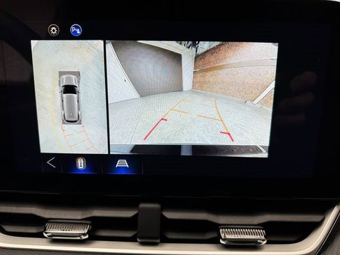 Used 2025 Chevrolet Equinox LT w/ Safety and Technology Package image 19