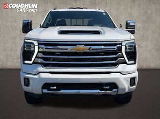 Used 2024 Chevrolet Silverado 3500 High Country w/ High Country Premium Package AWD/4WD video 2