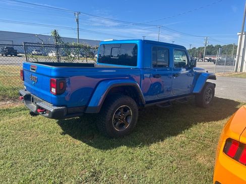 Used 2023 Jeep Gladiator Rubicon w/ Cold Weather Group AWD/4WD image 6