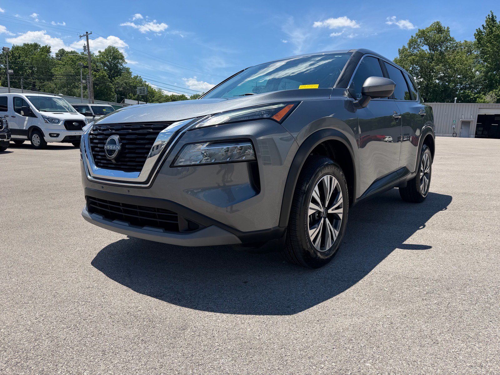 Used 2023 Nissan Rogue SV AWD/4WD image 7