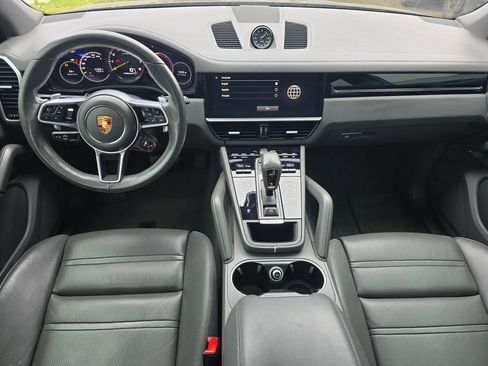 Used 2022 Porsche Cayenne E-Hybrid image 58