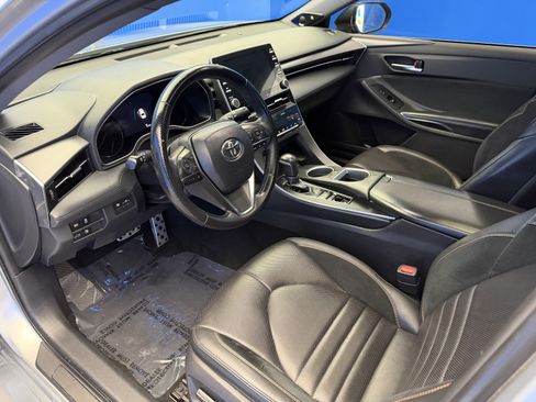 Used 2019 Toyota Avalon XSE w/ All Weather Liner Package FWD image 11