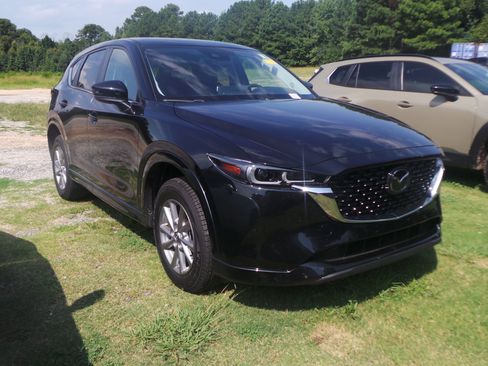 Used 2025 MAZDA CX-5 AWD 2.5 S w/ Preferred Package image 2