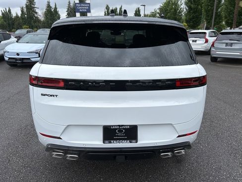 New 2025 Land Rover Range Rover Sport Dynamic SE image 6
