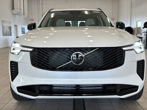 New 2026 Volvo XC90 T8 Ultra w/ Lounge Package AWD/4WD image 10