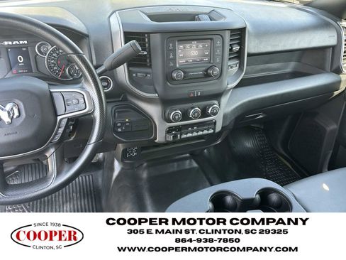 Used 2024 RAM 3500 Tradesman w/ Chrome Appearance Group image 24