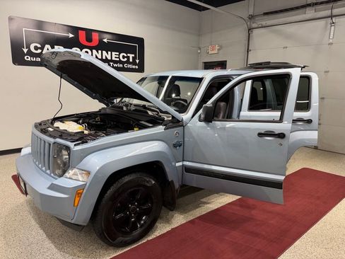 Used 2012 Jeep Liberty Arctic AWD/4WD image 37