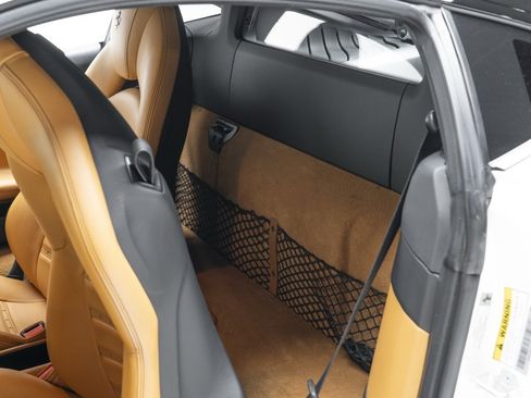 Used 2016 Ferrari 488 GTB Base image 41