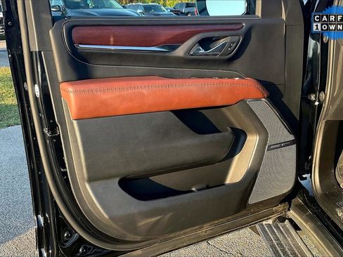 Used 2023 GMC Yukon Denali Ultimate image 23