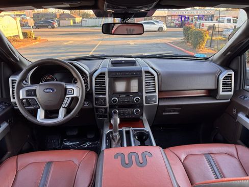 Used 2019 Ford F150 King Ranch w/ Equipment Group 601A Luxury AWD/4WD image 19
