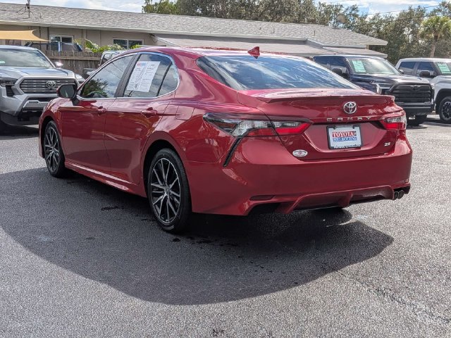 Used 2021 Toyota Camry SE FWD image 5