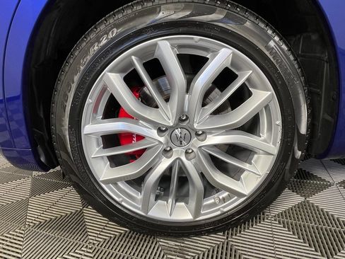 Used 2022 Maserati Levante GT image 17