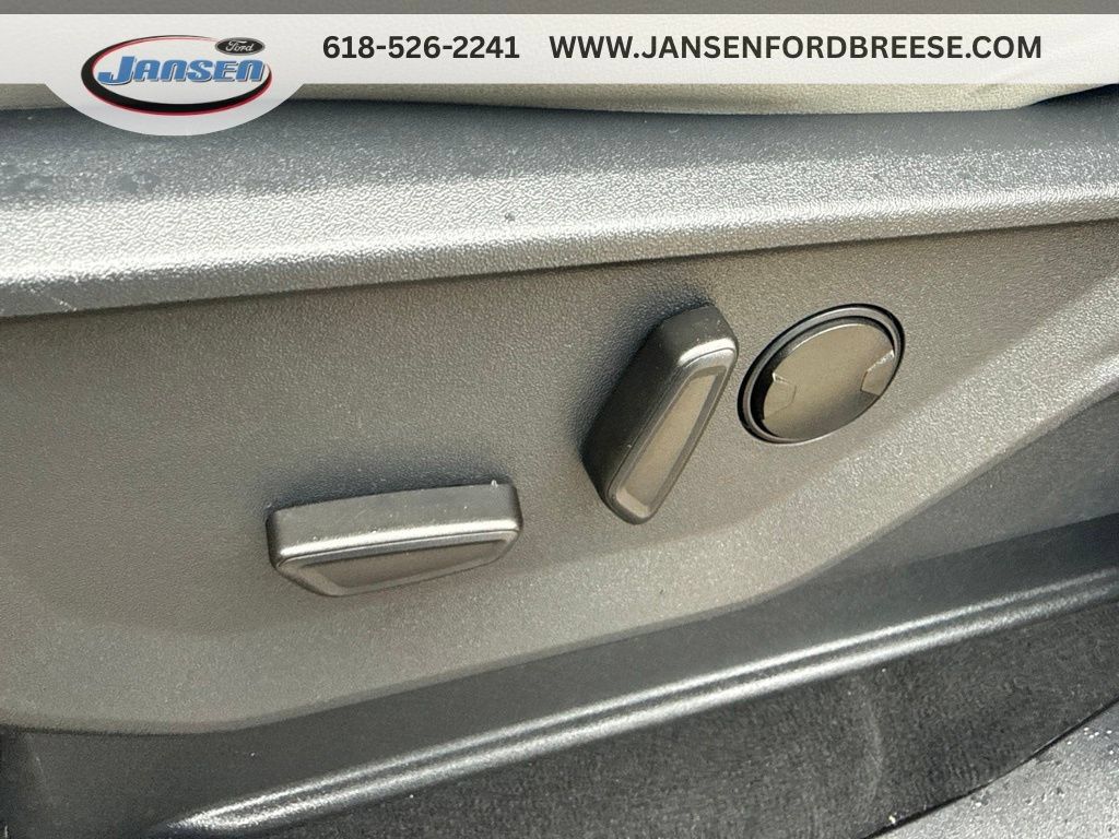 Used 2025 Ford Expedition Active AWD/4WD image 11
