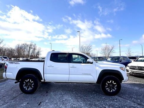 Used 2021 Toyota Tacoma TRD Off-Road w/ Technology Package image 12