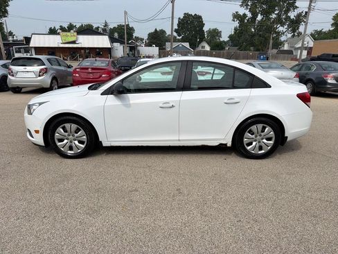 Used 2014 Chevrolet Cruze LS FWD image 5