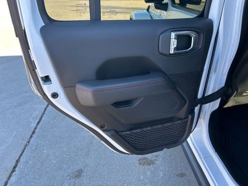 Used 2021 Jeep Wrangler Unlimited Rubicon image 16