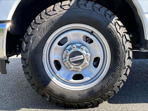Used 2024 Ford F350 XL w/ XL Chrome Package RWD image 32