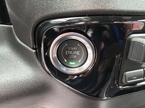 New 2026 GMC Sierra 1500 SLT w/ SLT Premium Plus Package image 11