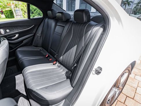 Used 2017 Mercedes-Benz E 300 4MATIC image 35
