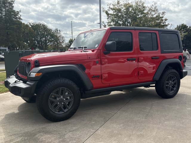 Used 2026 Jeep Wrangler Unlimited Sport AWD/4WD image 9