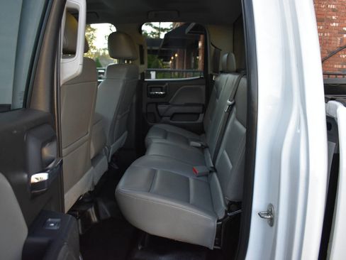 Used 2019 Chevrolet Silverado 2500 W/T w/ WT Convenience Package image 10