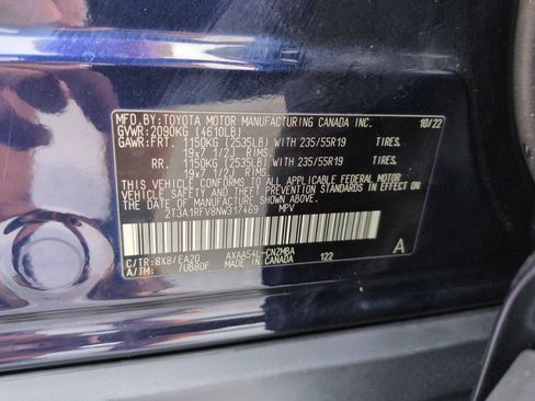 Certified 2022 Toyota RAV4 XLE Premium AWD/4WD image 29