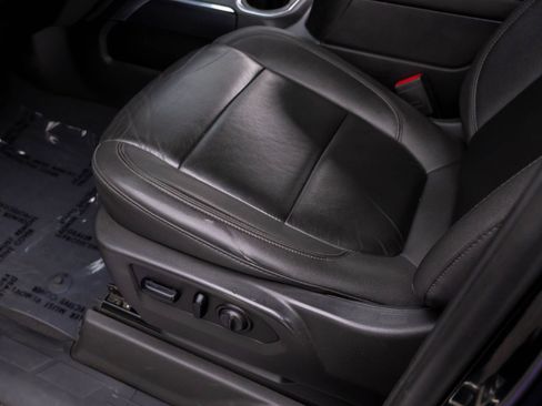 Used 2021 Chevrolet Silverado 1500 LT Trail Boss w/ Convenience Package II AWD/4WD image 15