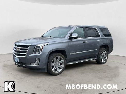 Used 2018 Cadillac Escalade Premium Luxury image 1