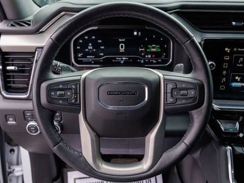 Used 2022 GMC Sierra 1500 Denali w/ Denali Reserve Package AWD/4WD image 17
