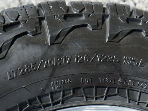 Used 2018 Chevrolet Silverado 3500 High Country w/ Duramax Plus Package image 47