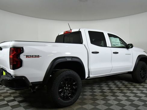 New 2026 Chevrolet Colorado Trail Boss AWD/4WD image 10