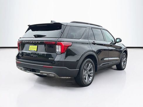 Used 2026 Ford Explorer Active w/ Active Comfort Package AWD/4WD image 5