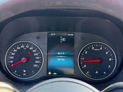 Used 2023 Mercedes-Benz Sprinter 1500 image 10