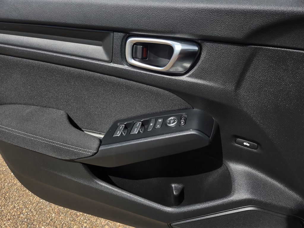 Used 2025 Honda Civic LX image 15